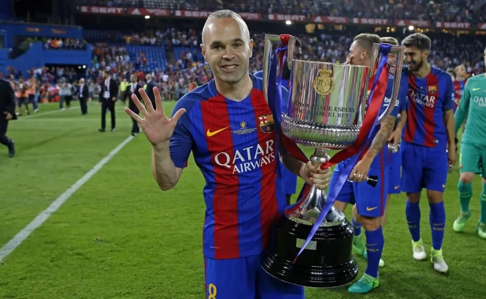 Football Stars With Highest Number of Trophies Won